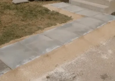 companies in winnipeg who build sidewalks