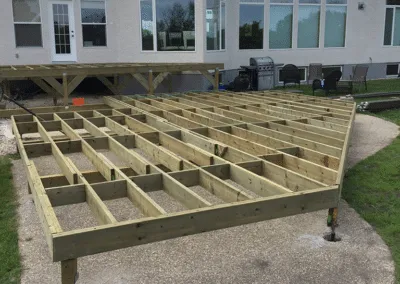 custom deck builders in winnipeg